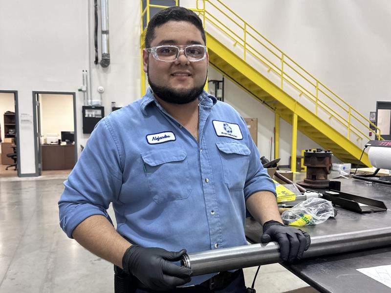 Alejandro Sosa Guerrero (Maintenance Technician)(1)
